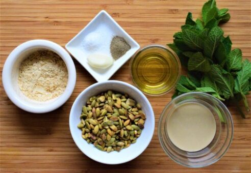 Ingrediente sos din seminte de dovleac, menta si tahini