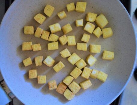 Tofu prajit in ulei de susan